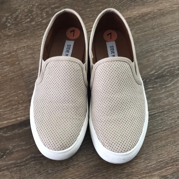 Steve Madden Shoes - SOLD {Steve Madden} Slip On Sneakers